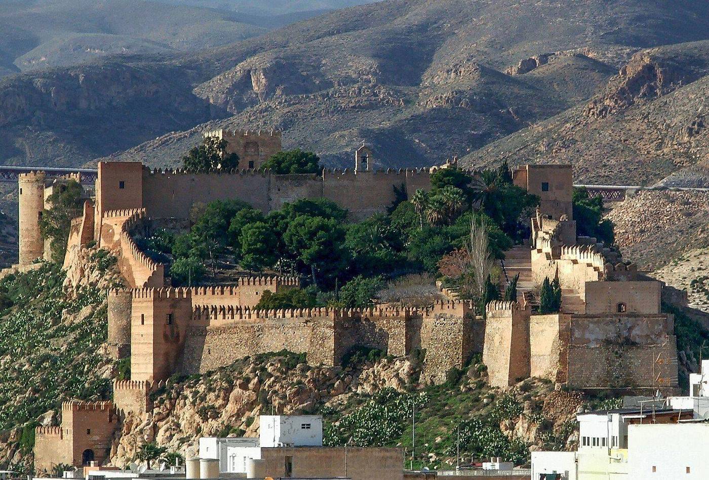 Almería - Alcazaba almohade sobre la colina