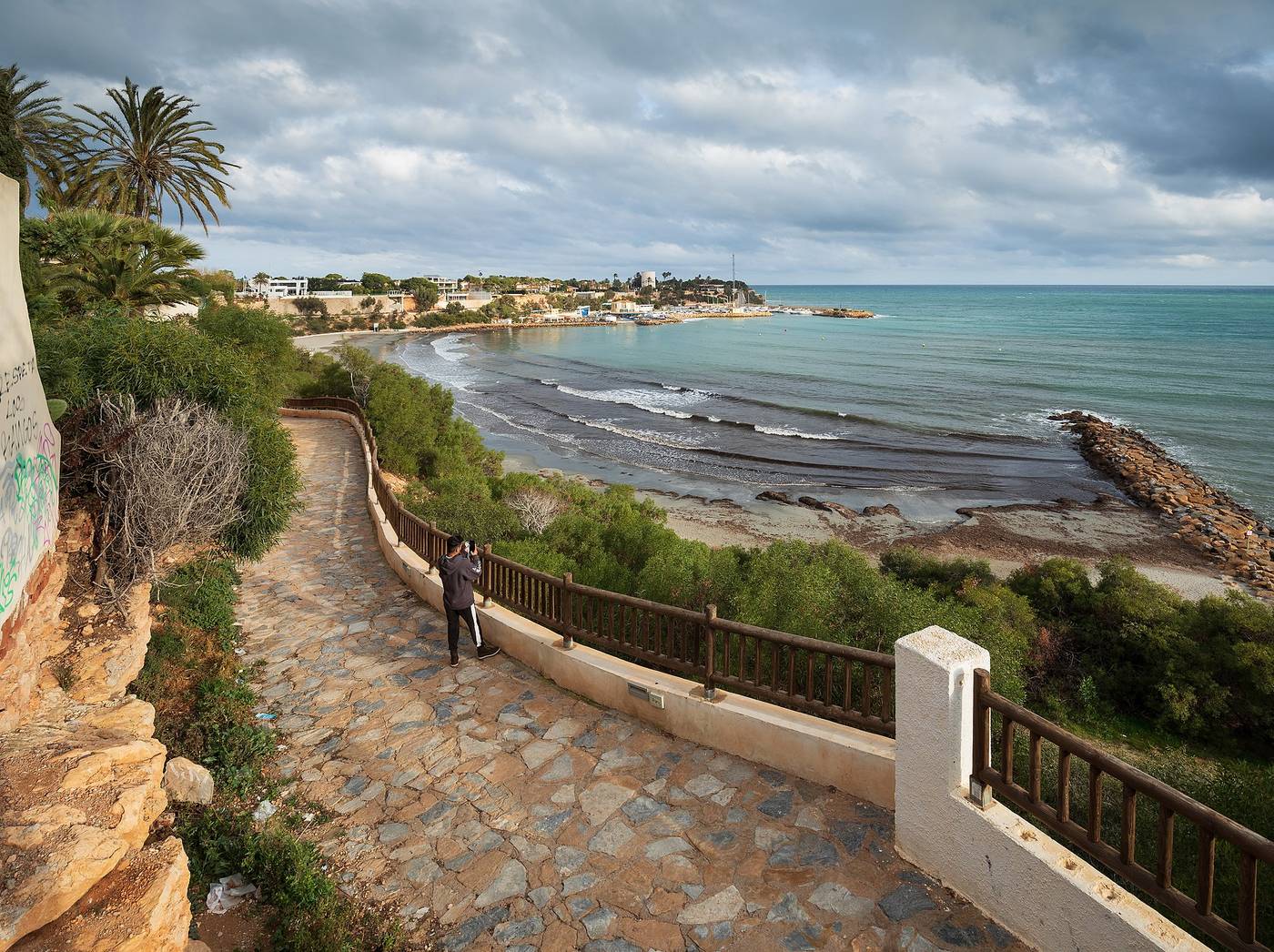 La Zenia - Paseo costero de Cabo Roig con cala y mar Mediterráneo