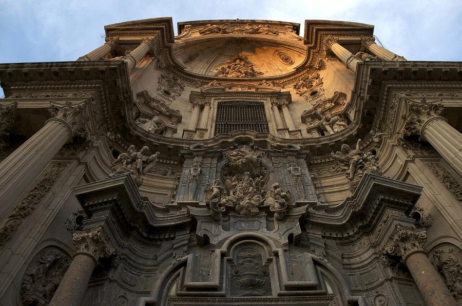 Detalle de la fachada barroca de la Catedral de Murcia