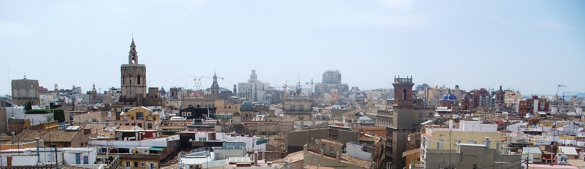 Skyline del casco antiguo de Valencia desde las Torres de Serranos